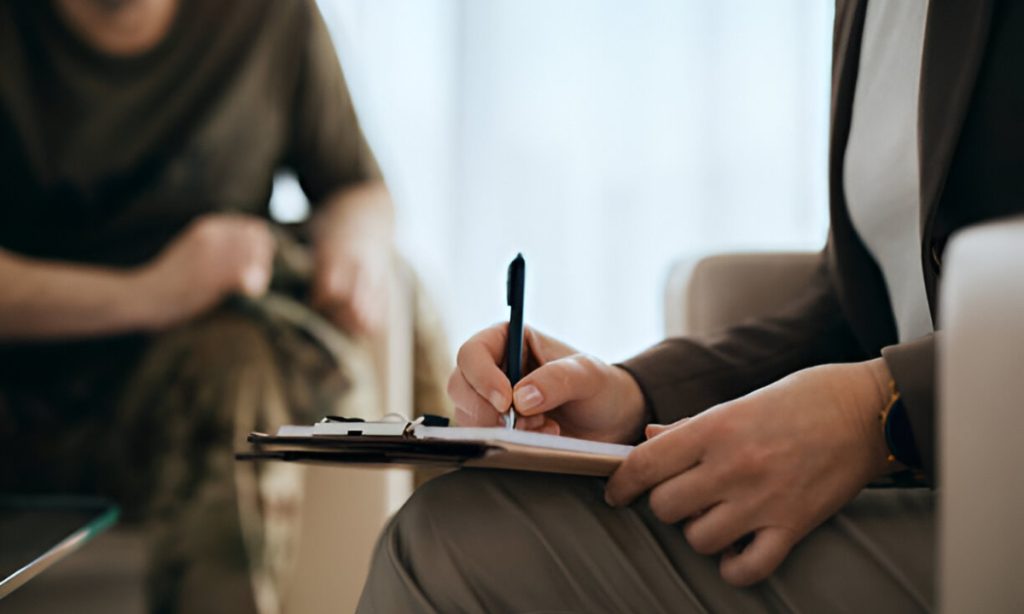 Borderline Personality Disorder vs Bipolar: Key Differences, Symptoms, and Treatment